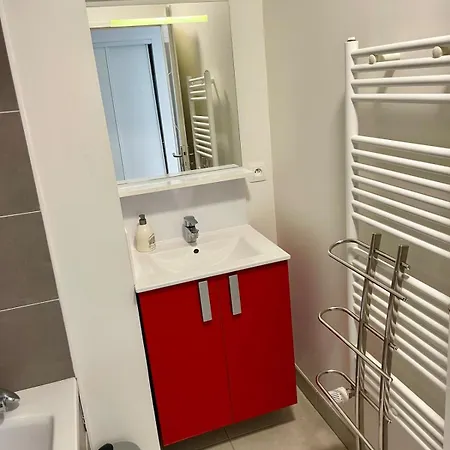 Spacieux Duplex, Parking Prive , Proche Bordeaux Apartment *