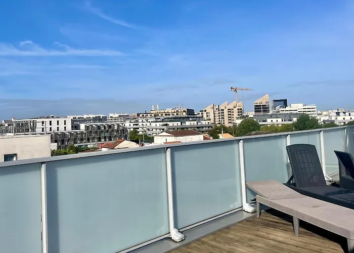 Spacieux Duplex, Parking Privé , Proche Bordeaux *